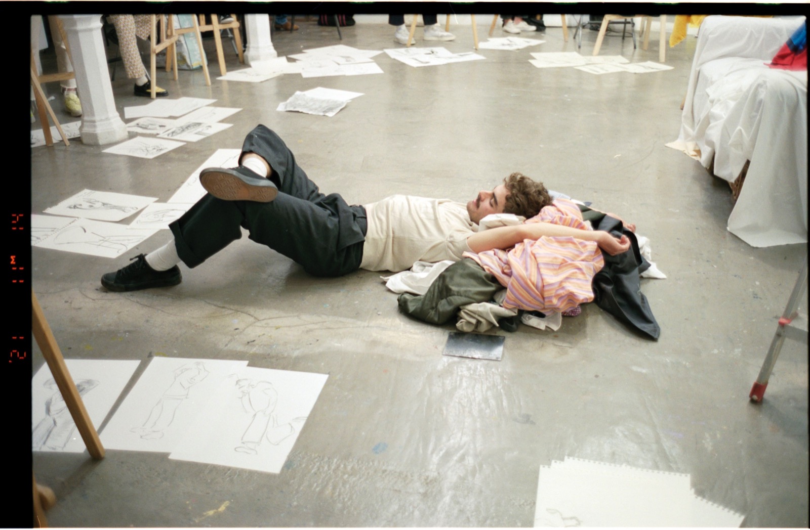 ESPOSITIVO ACADEMIA - "Dibujo en movimiento"